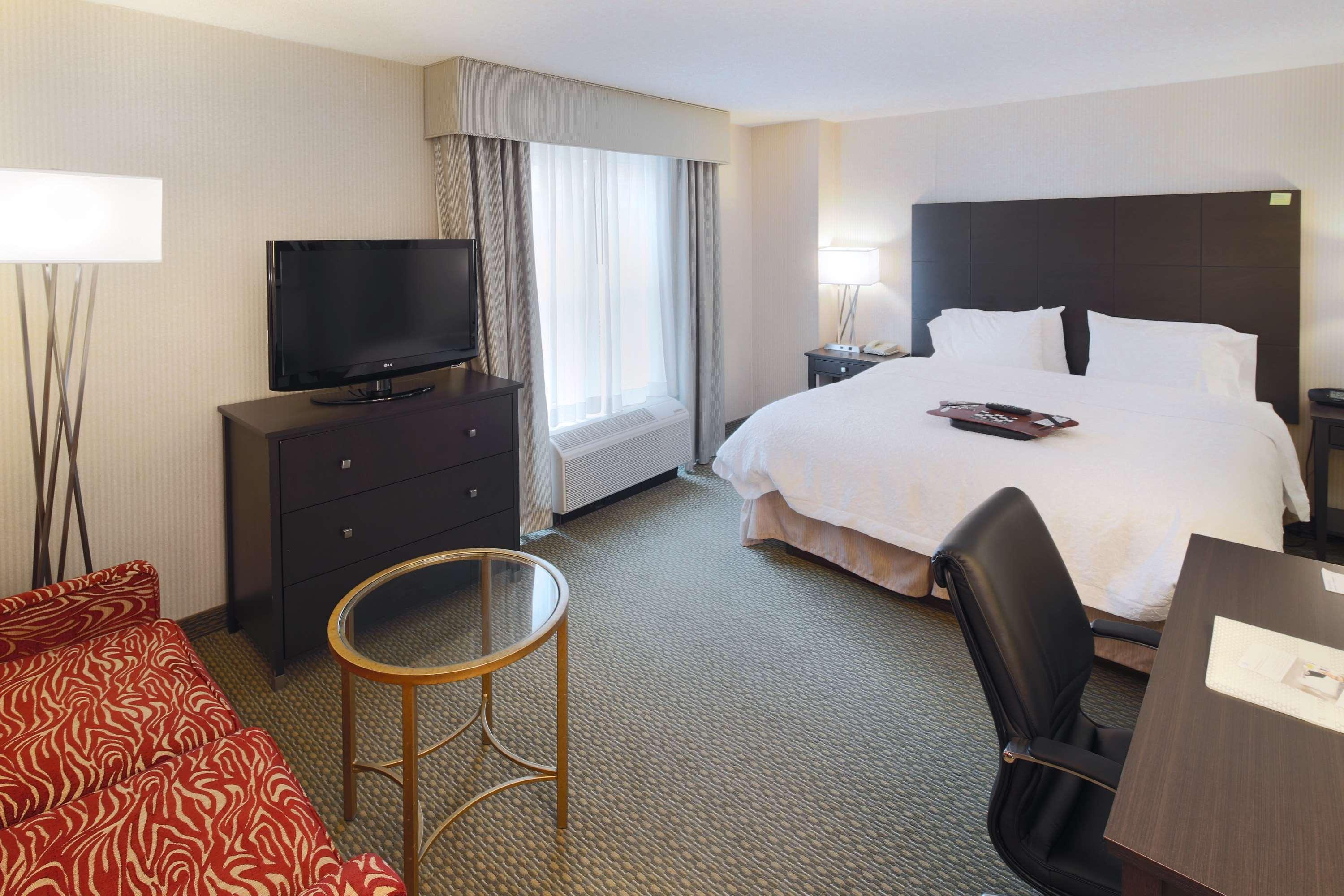 Hampton Inn & Suites Arlington Crystal City Dca Екстериор снимка