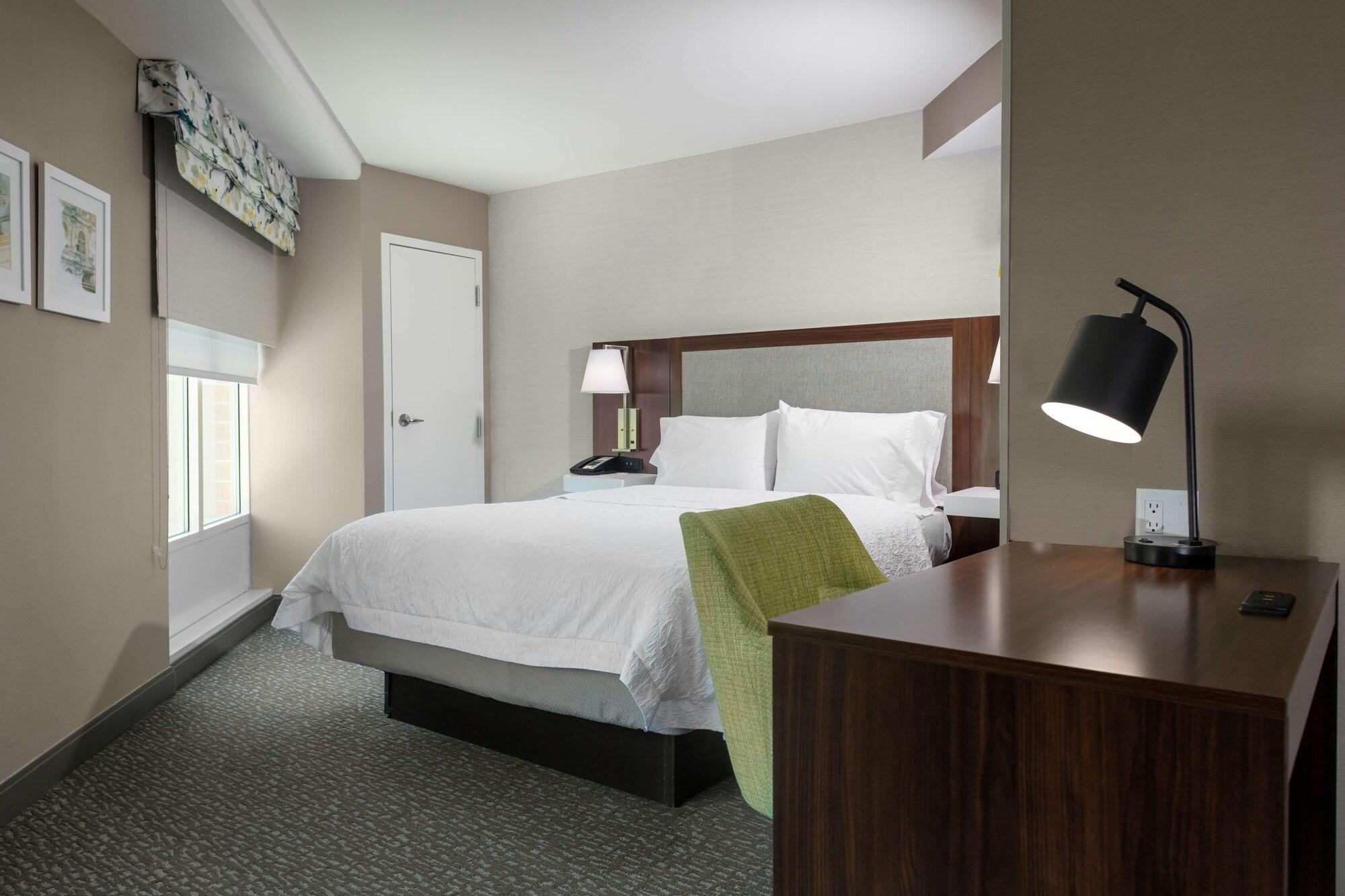 Hampton Inn & Suites Arlington Crystal City Dca Екстериор снимка