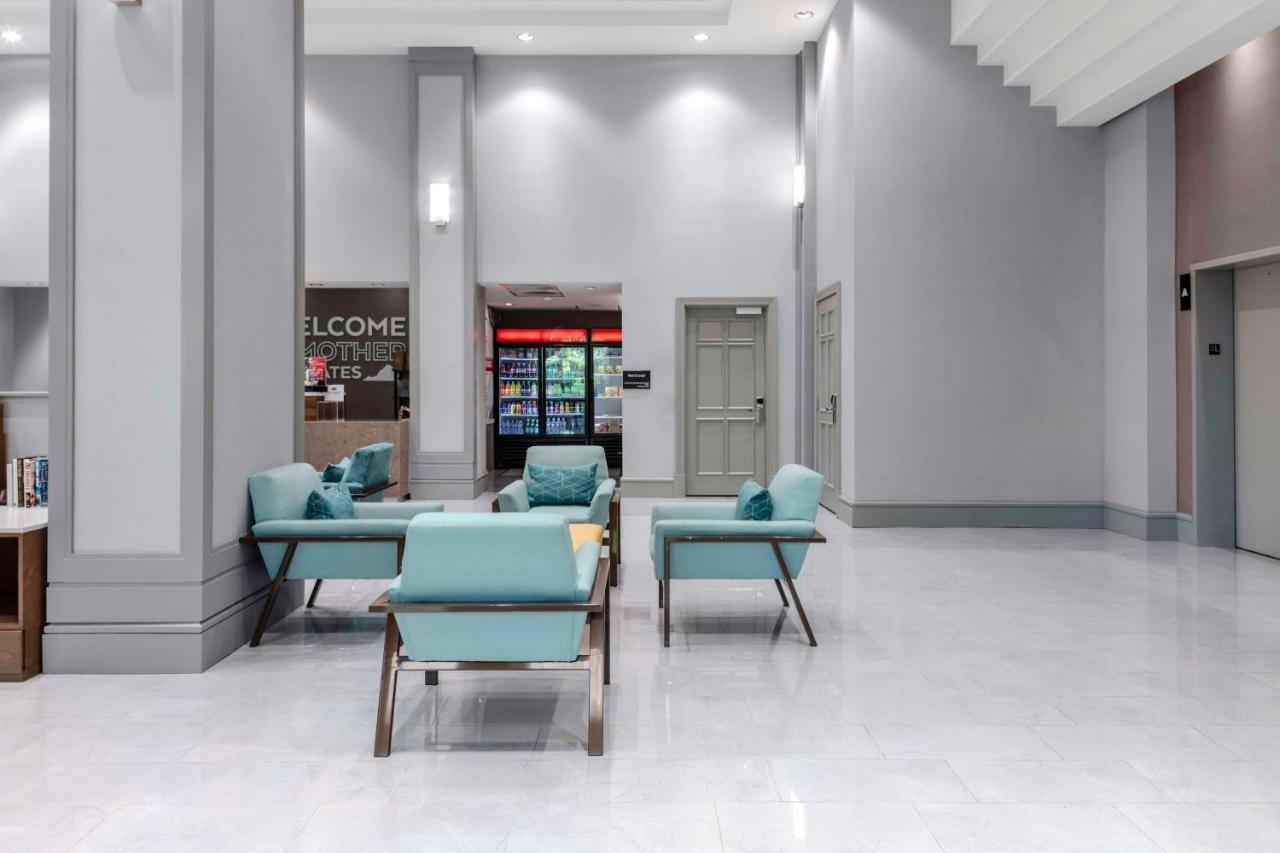 Hampton Inn & Suites Arlington Crystal City Dca Екстериор снимка