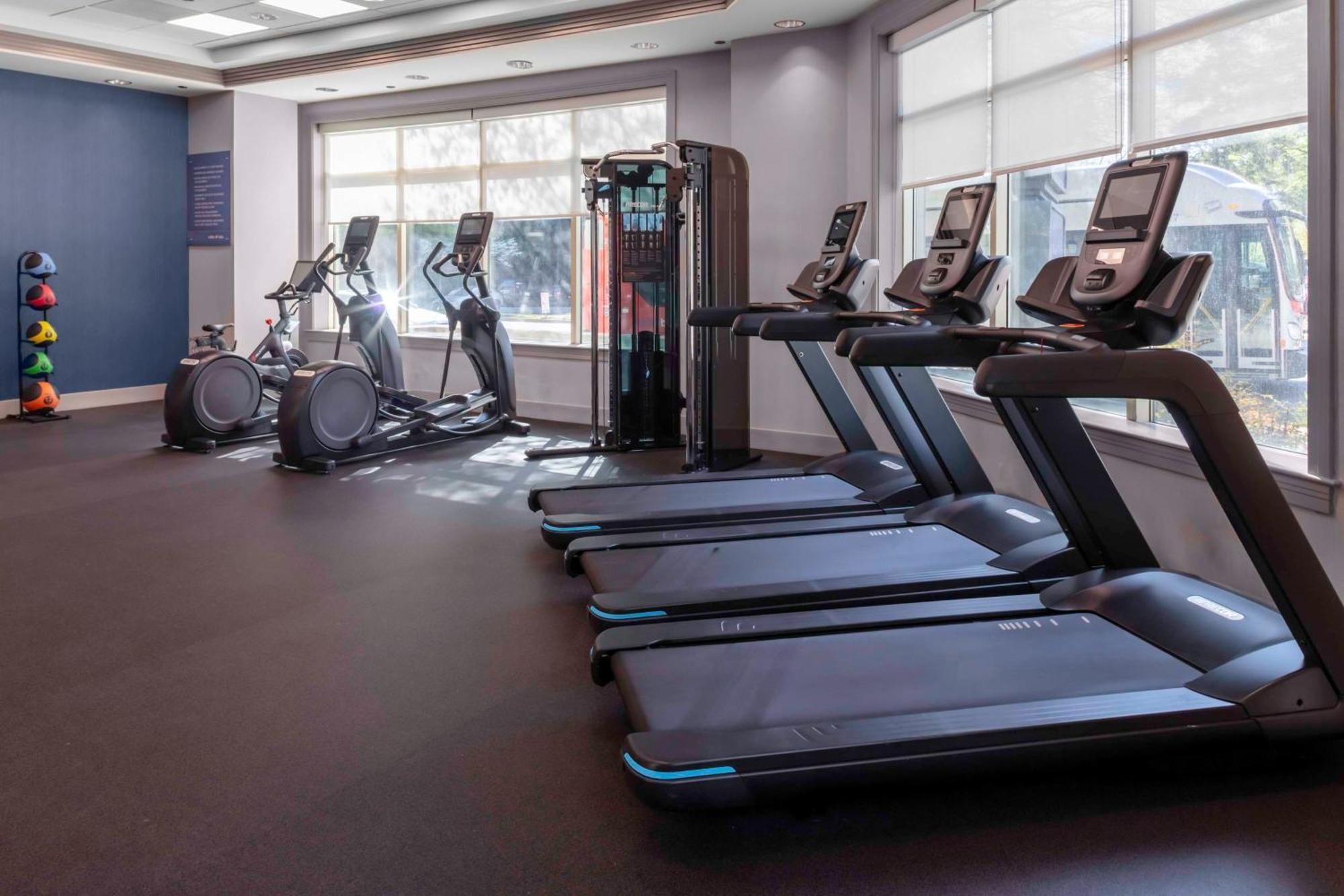 Hampton Inn & Suites Arlington Crystal City Dca Екстериор снимка