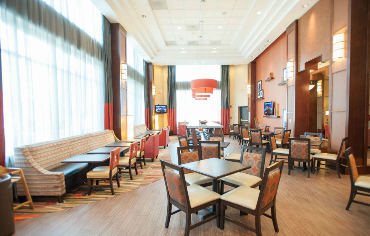 Hampton Inn & Suites Arlington Crystal City Dca Екстериор снимка